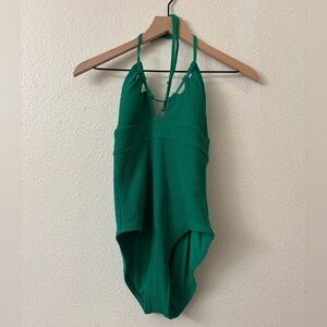 Becca green Convertible Halter One Piece Swimsuit Size Medium New with Tag